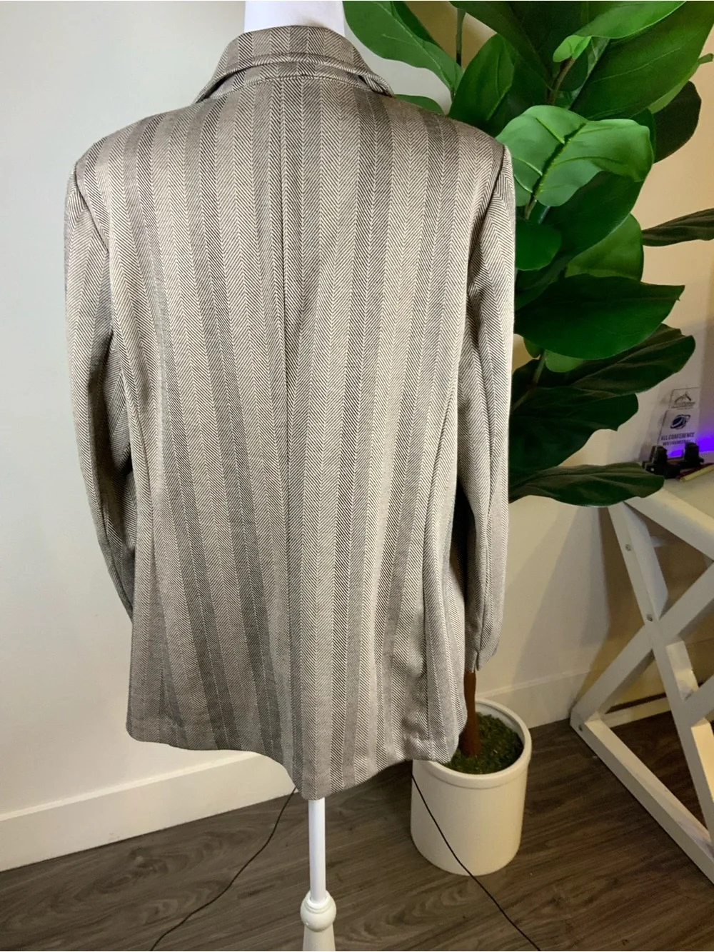 Anne Klein Taupe Striped Single-Button Blazer